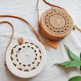 Light Gray Rattan Circle Bag (Golden Husk)