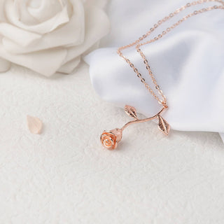 Rose Pendant Necklace (Rose Gold)