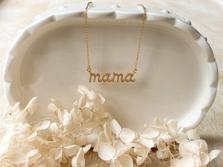 Mama Necklace