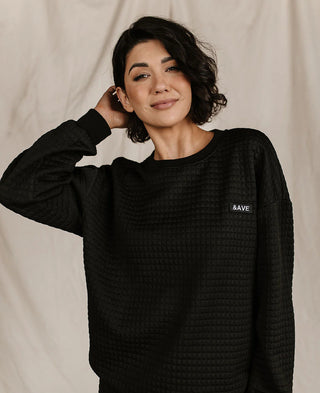 Quilted Pullover Sweatshirt in Curve (Black)