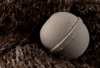 Canadian Cashmere Bath Bomb