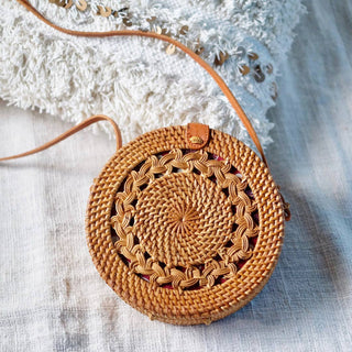 Gray Rattan Circle Bag (Golden Husk)