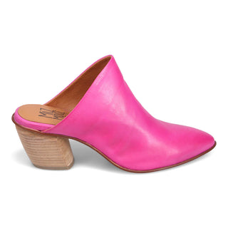 Amalia Mule in Fuchsia